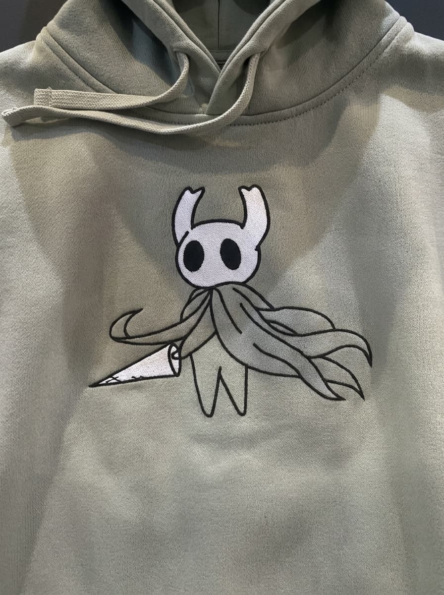 Hollow Knight broderie hoodie stone